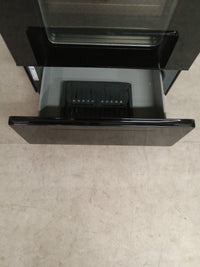 30"W Black Whirlpool Gold Electric Stove