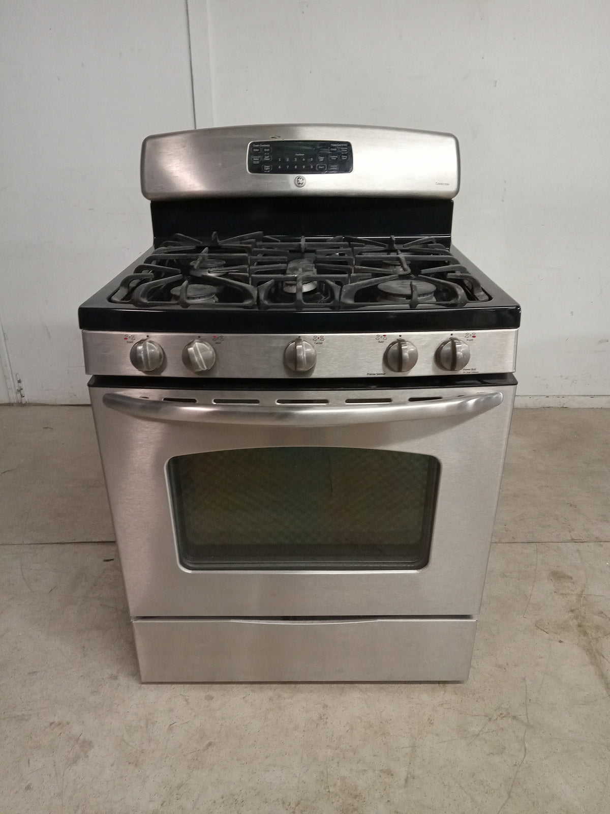 30"W General Electric Stainless Steel Gas Stove