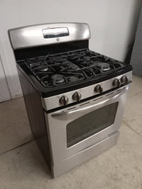30"W General Electric Stainless Steel Gas Stove