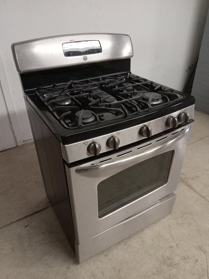 30"W General Electric Stainless Steel Gas Stove
