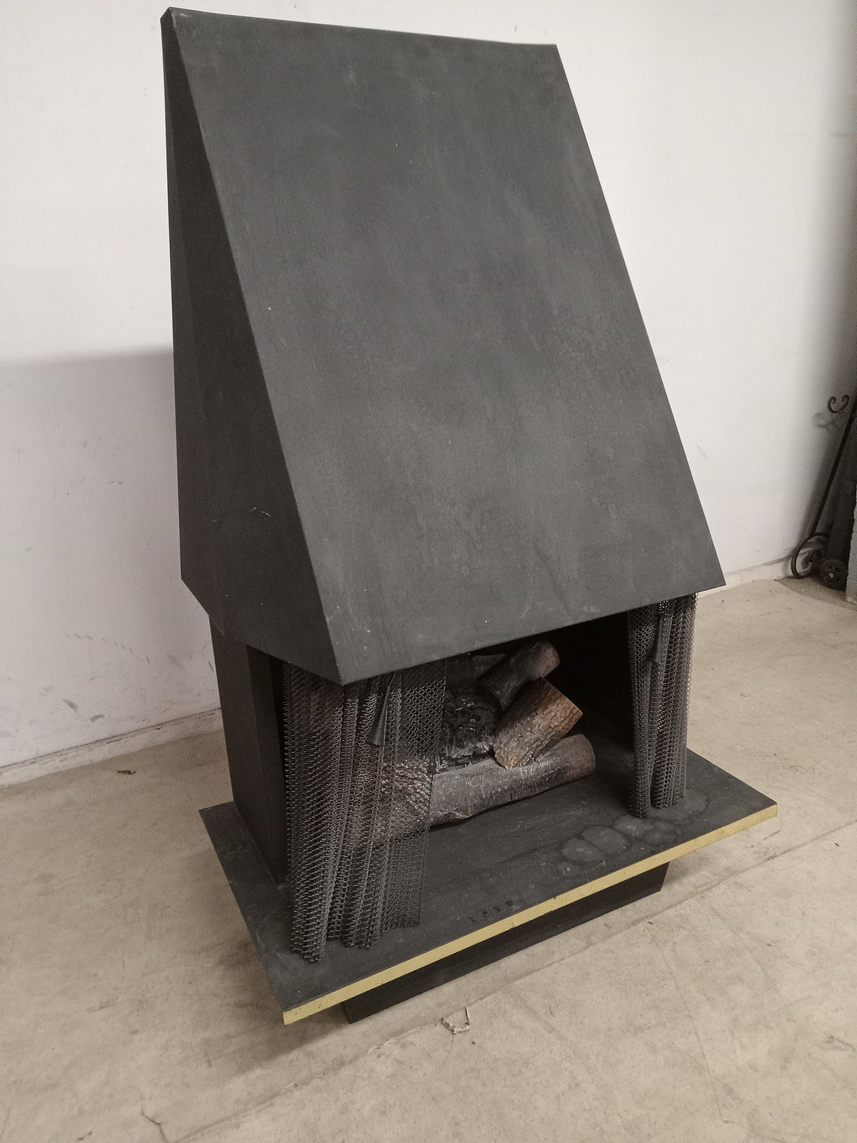 Gothic Style Electric Fireplace