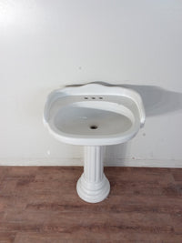 24 inch Seashell White Pedestal Sink