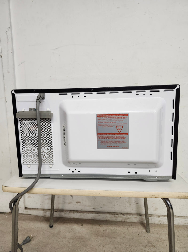 20.5"W Panasonic Microwave Oven