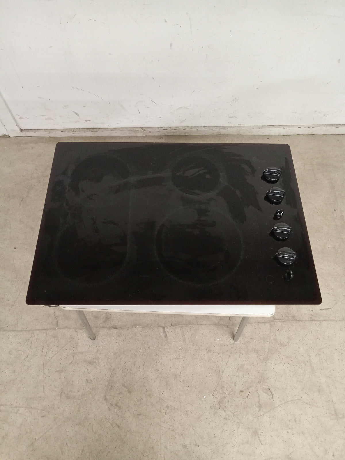 29.75"W General Electric Cooktop
