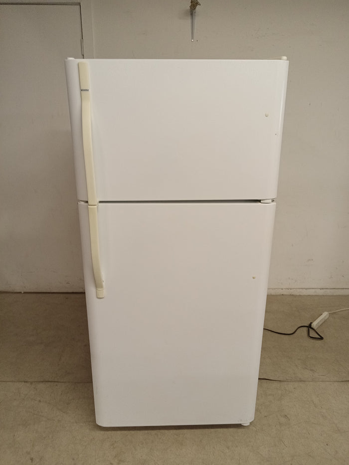 29.5"W White Kenmore Refrigerator