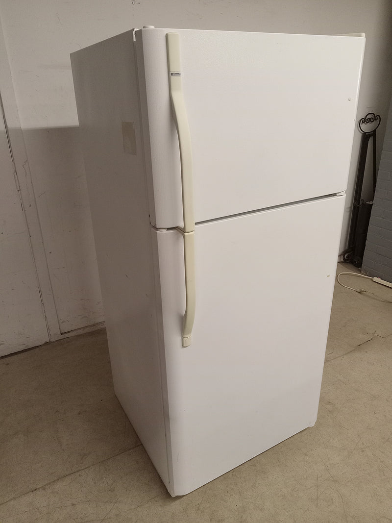 29.5"W White Kenmore Refrigerator