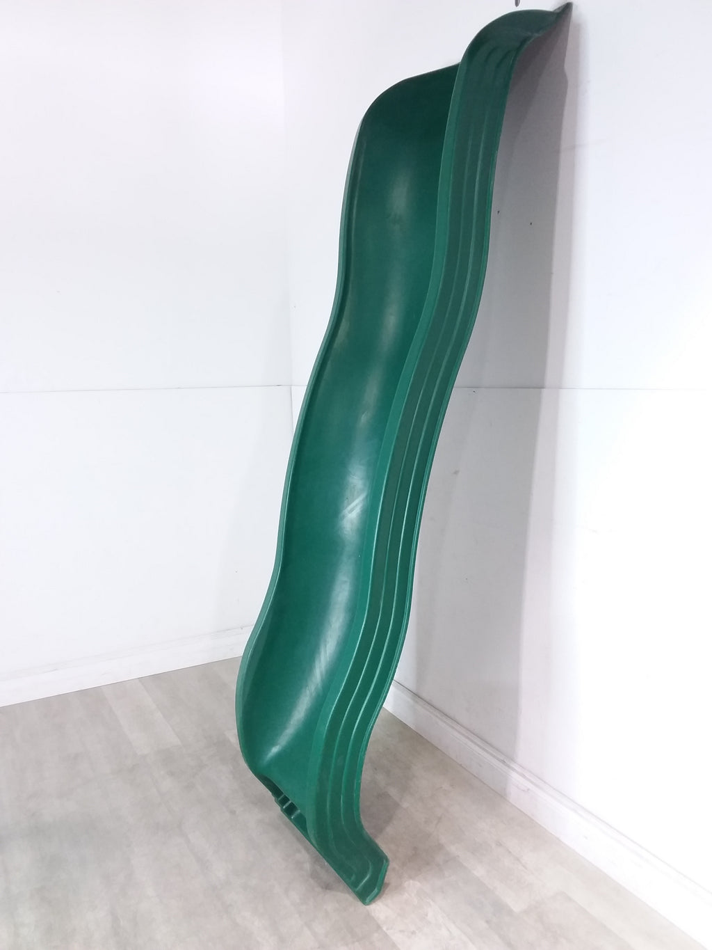 Green Wave Scoop Slide