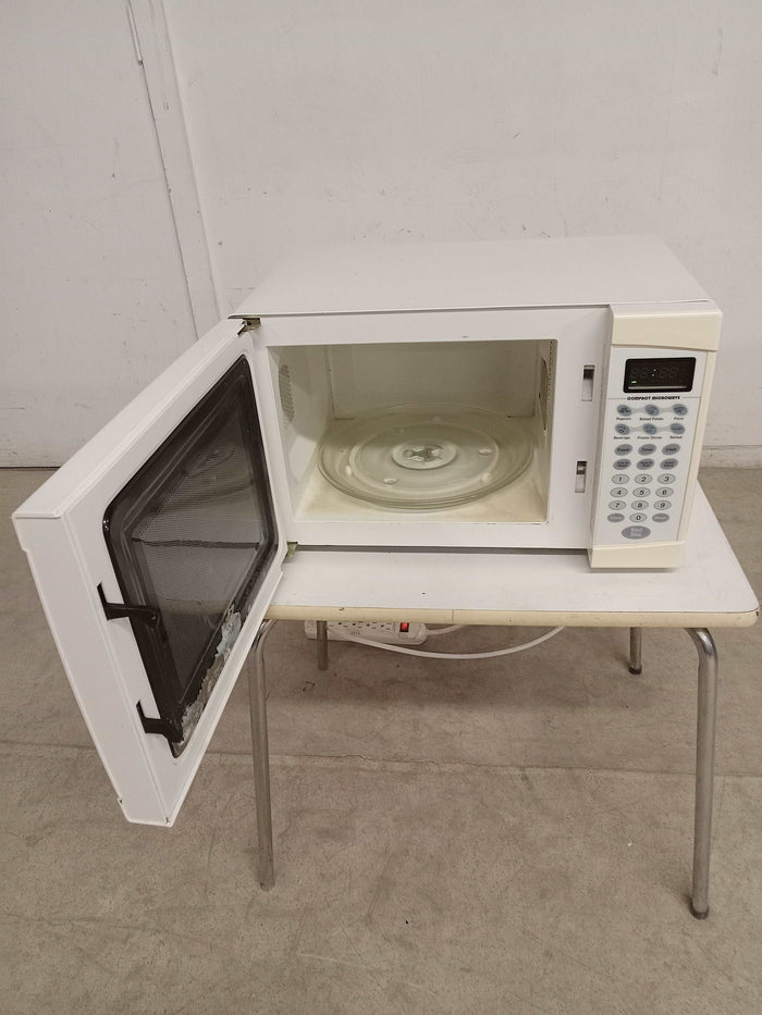 18"W Magnasonic Microwave Oven