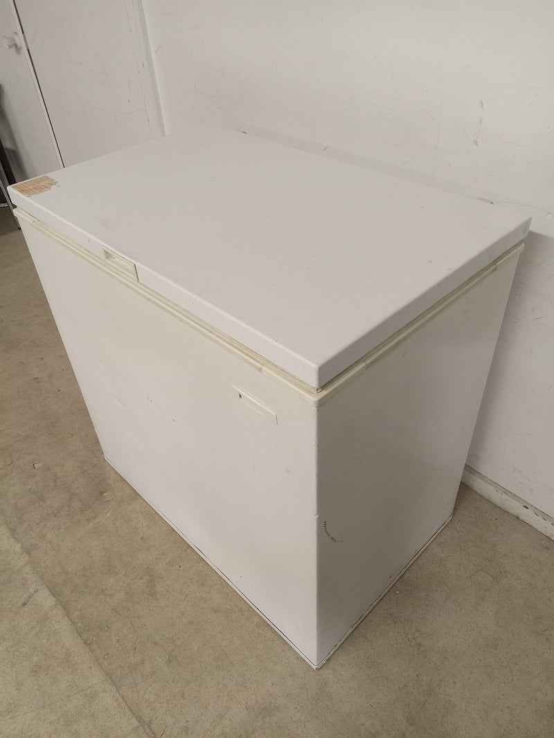 35"W White Frigidaire Freezer