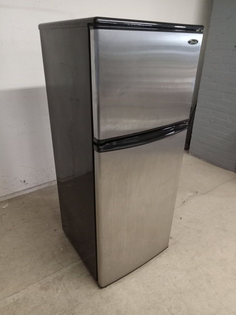 24"W Danby Compact Refrigerator