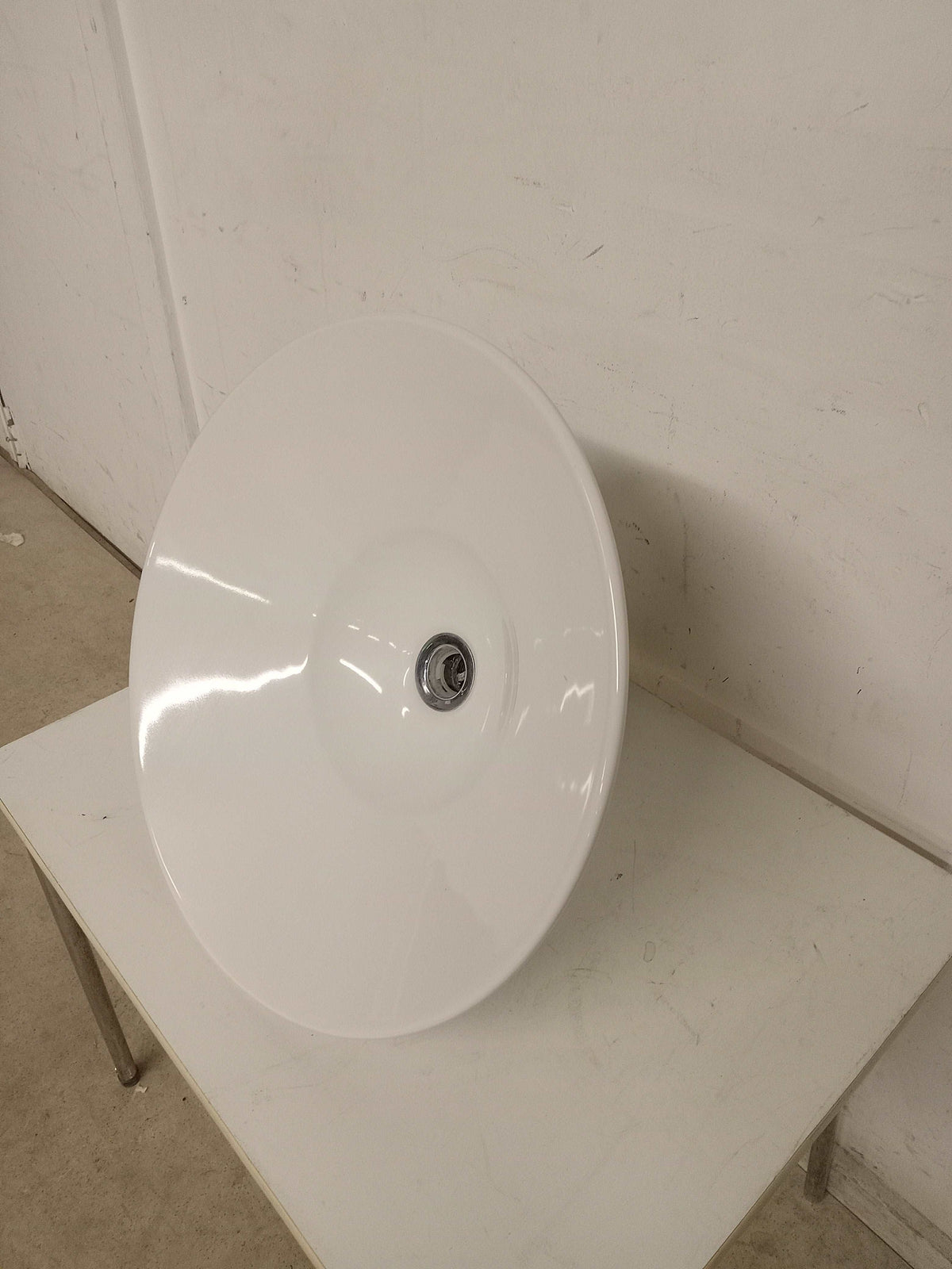 16.5"Dia White Ceramic Wash Basin