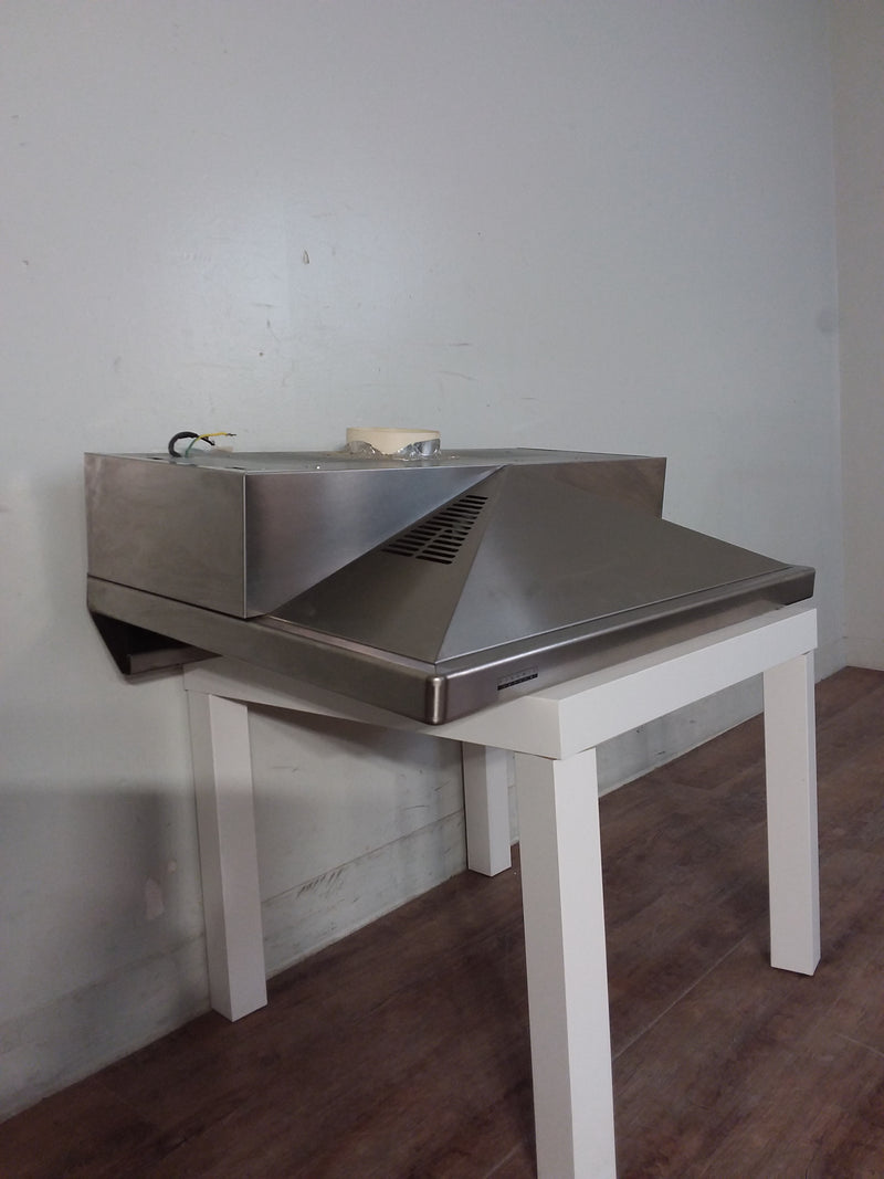 Pyramid Zephyr Stainless Steel Range Hood
