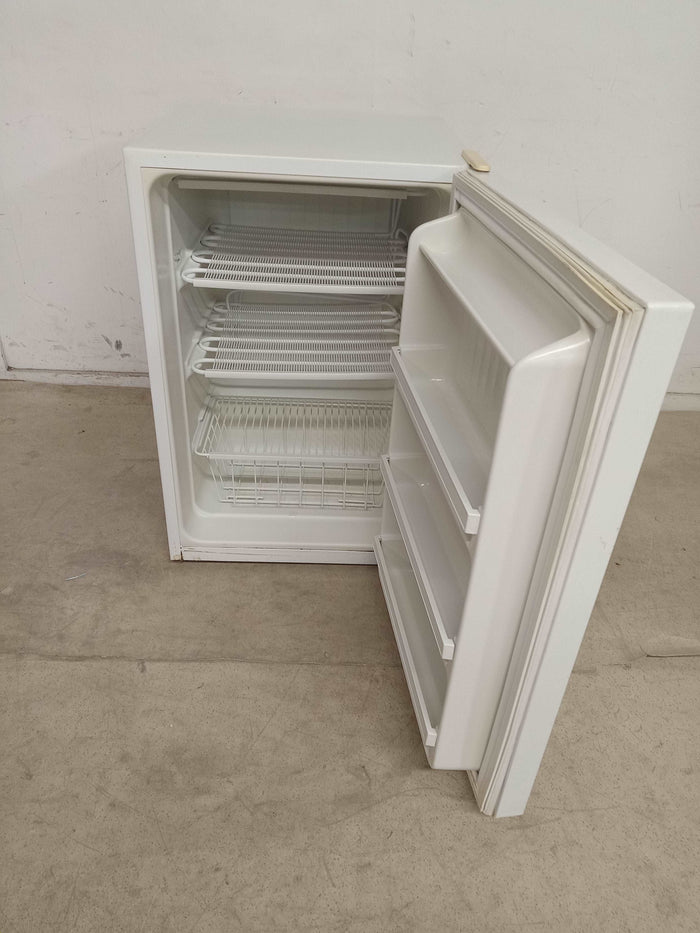 22"W White Kenmore Freezer