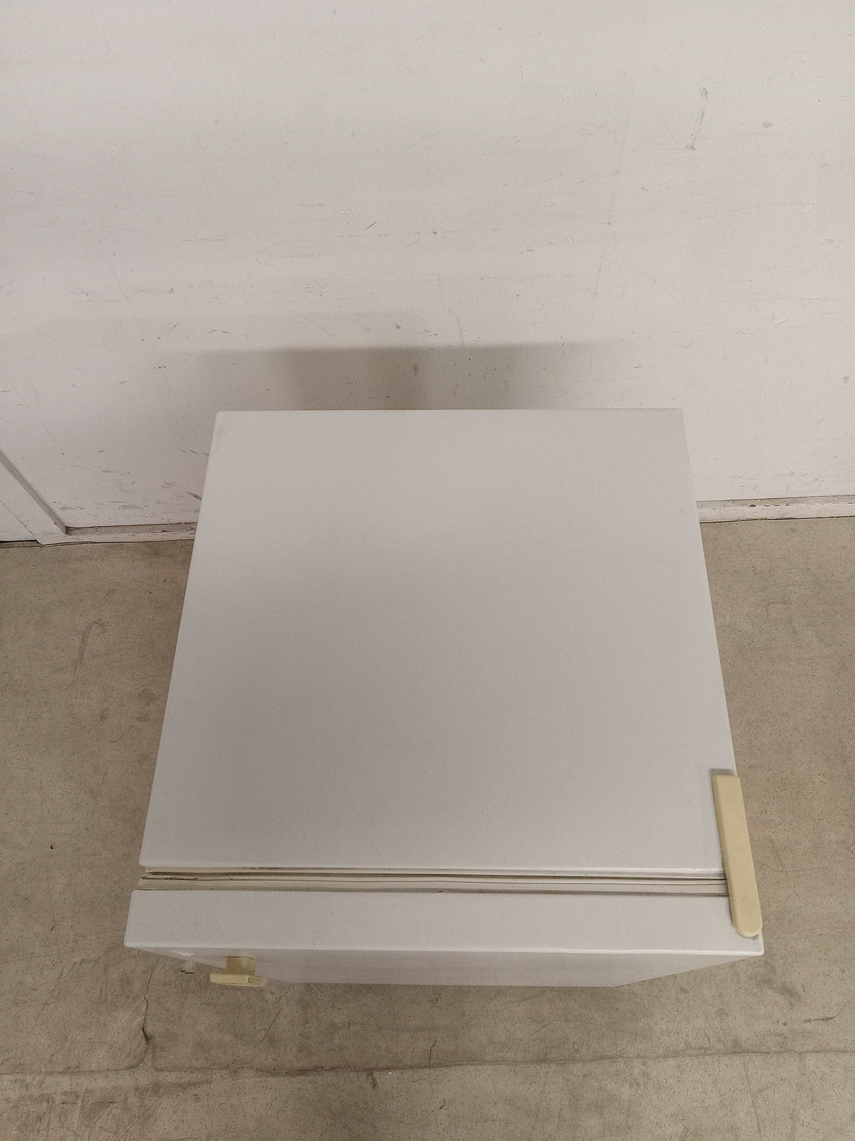 22"W White Kenmore Freezer