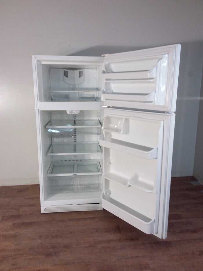 White Refrigerator/Freezer