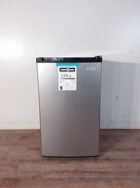 Vissani 4.4 Cu. Ft. Fridge