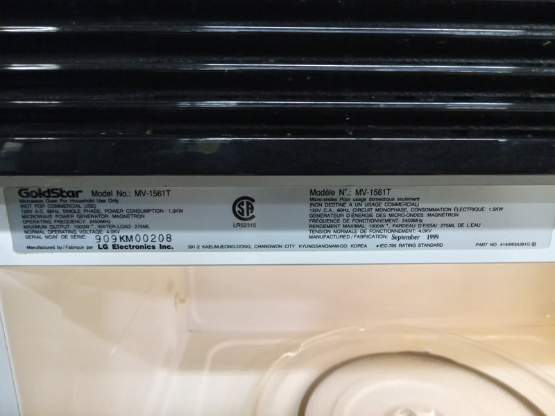30"W LG Goldstar Over the Counter Microwave Oven