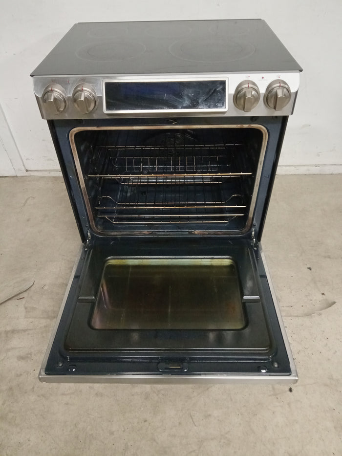 31"W Samsung Electric Range