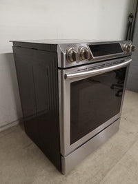 31"W Samsung Electric Range