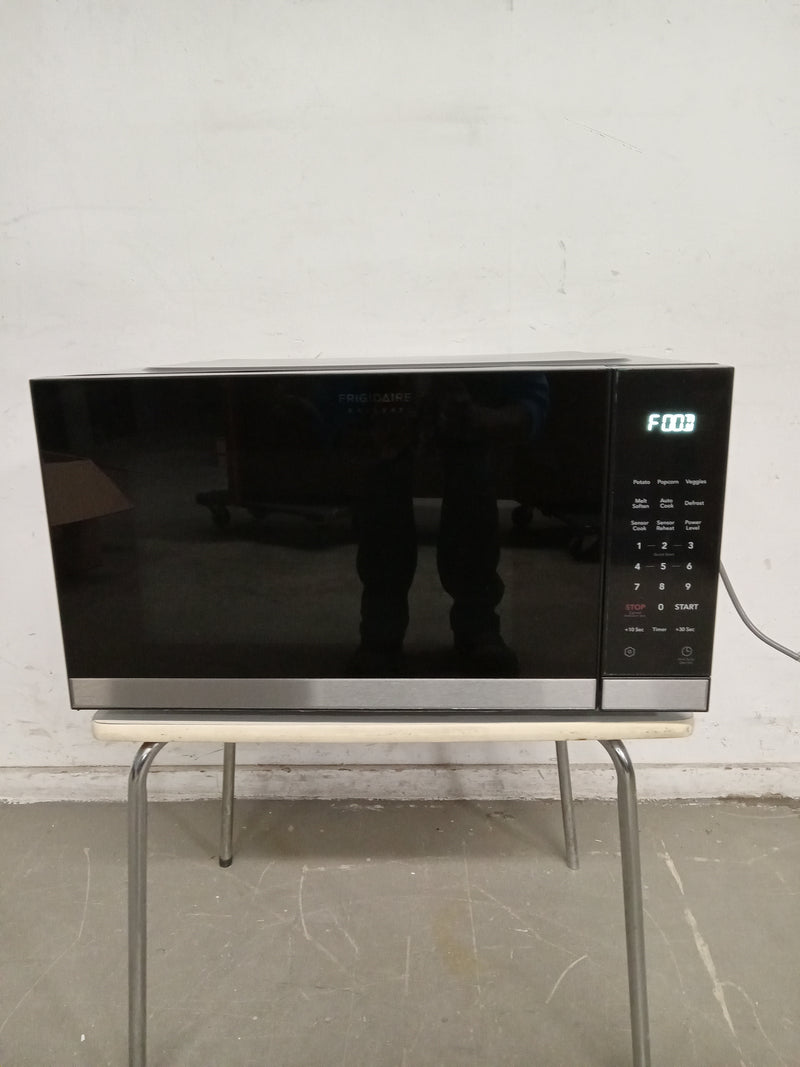24"W Frigidaire Gallery Built In Microwave