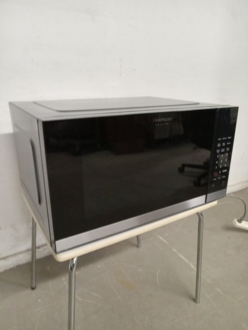 24"W Frigidaire Gallery Built In Microwave
