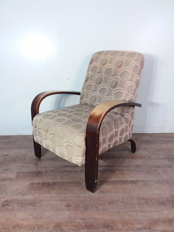 Chair With Curved Armrests