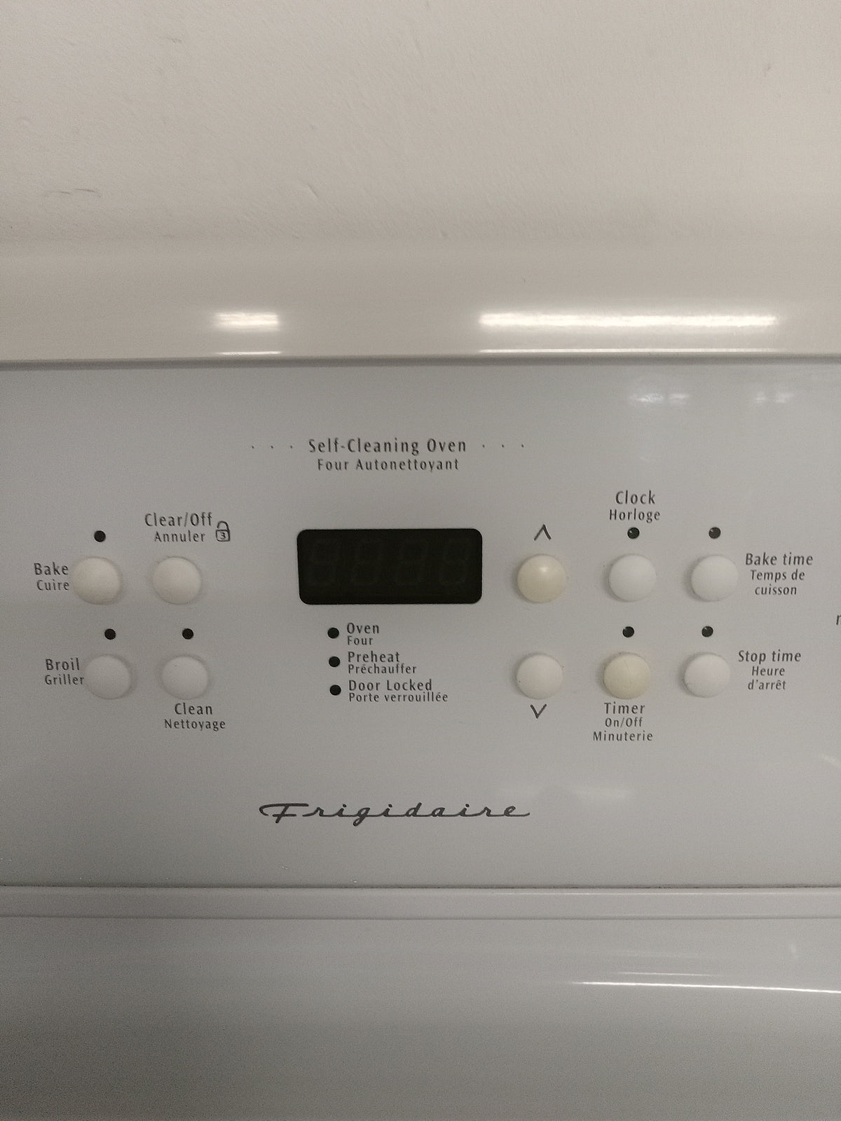 FRIGIDAIRE Self Cleaning Electric Oven