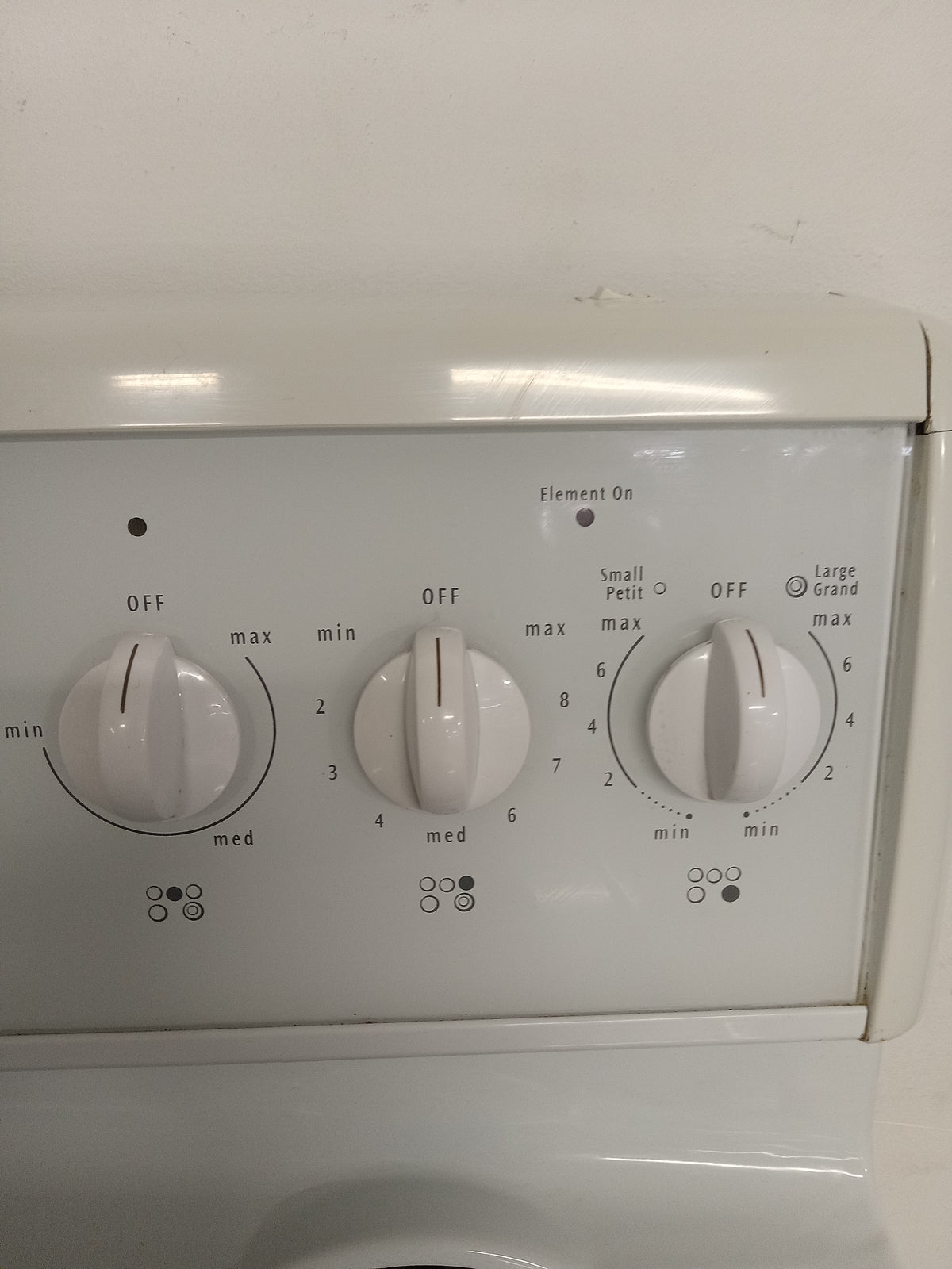 FRIGIDAIRE Self Cleaning Electric Oven