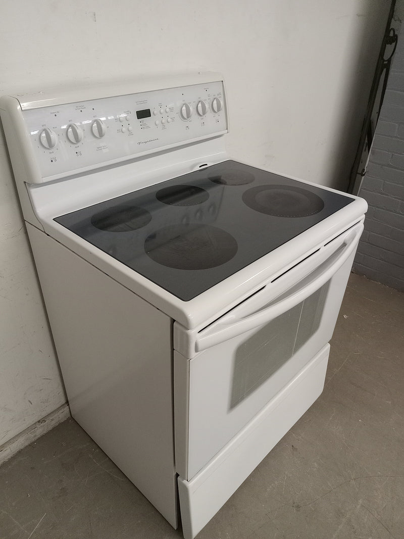 FRIGIDAIRE Self Cleaning Electric Oven