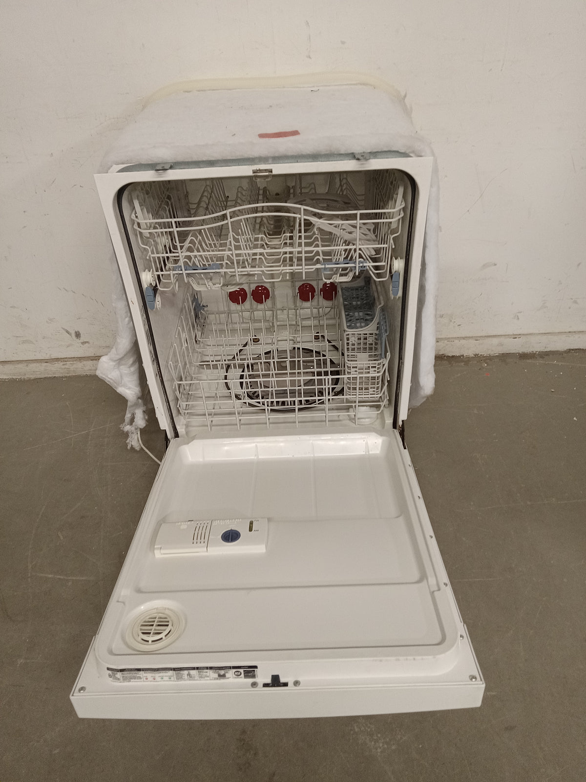 KENMORE White Dishwasher 24"W