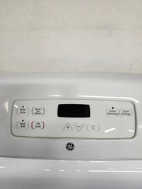 GE Electric Stove (JCBS280DM2WW)