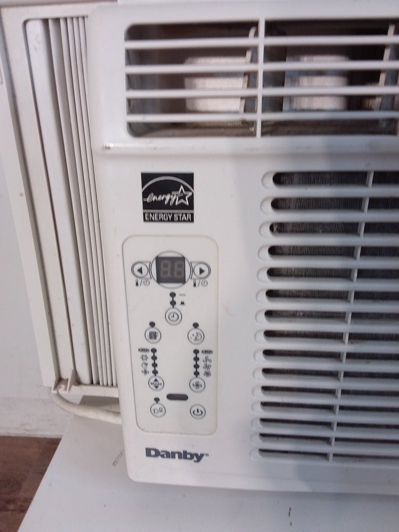 6,000 BTU Air Conditioner