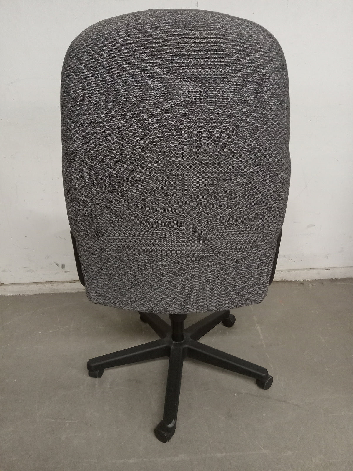 GLOBAL UPHOLSTERY Grey Office Chair