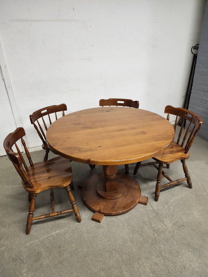 Vintage Claw Foot Dinning Table Set