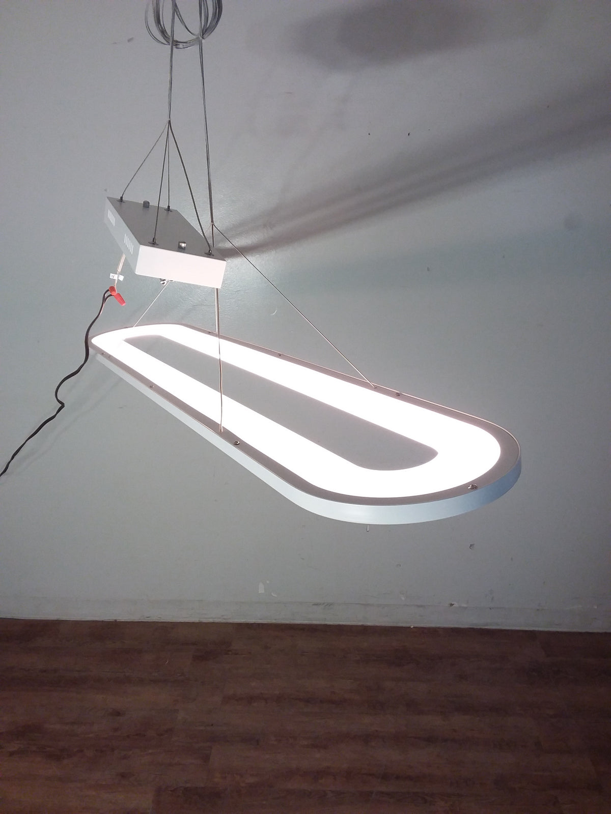 Racetrack LED Linear White Pendant