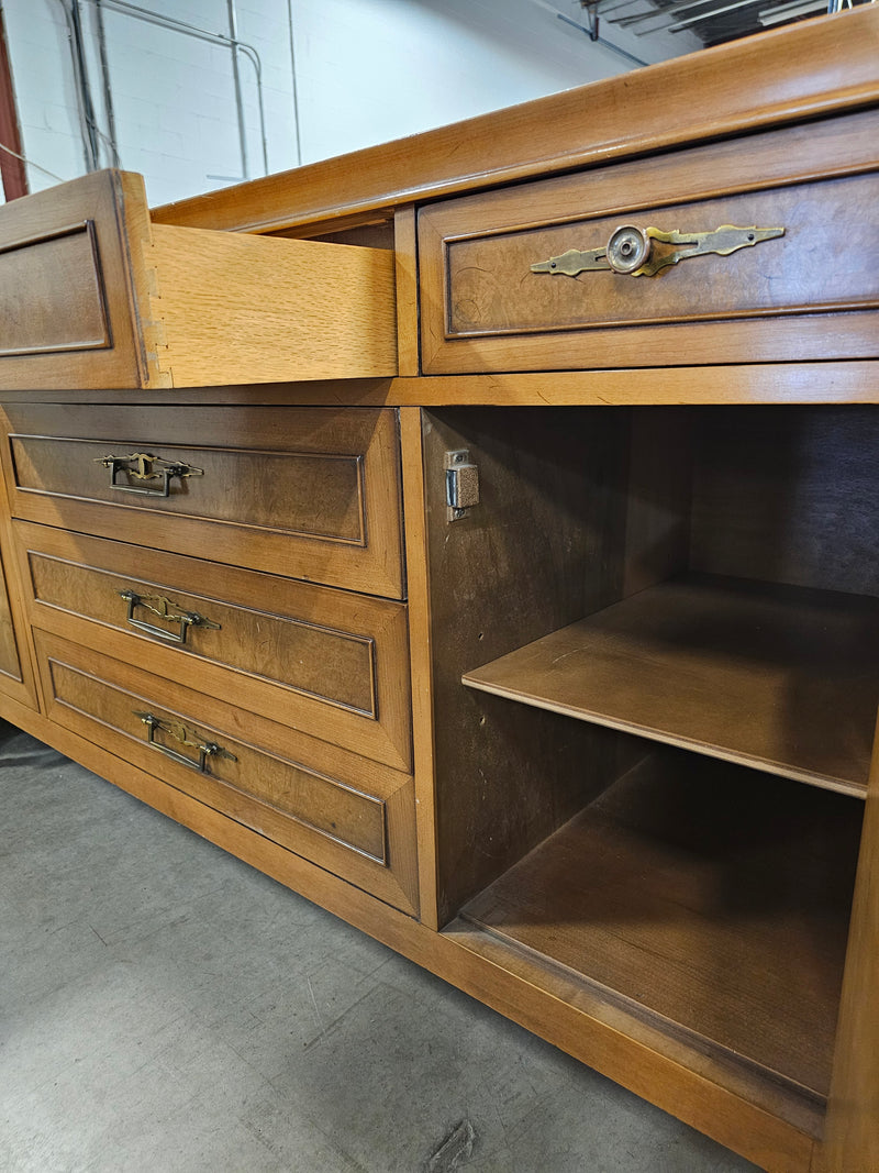 6 - Drawer Dresser