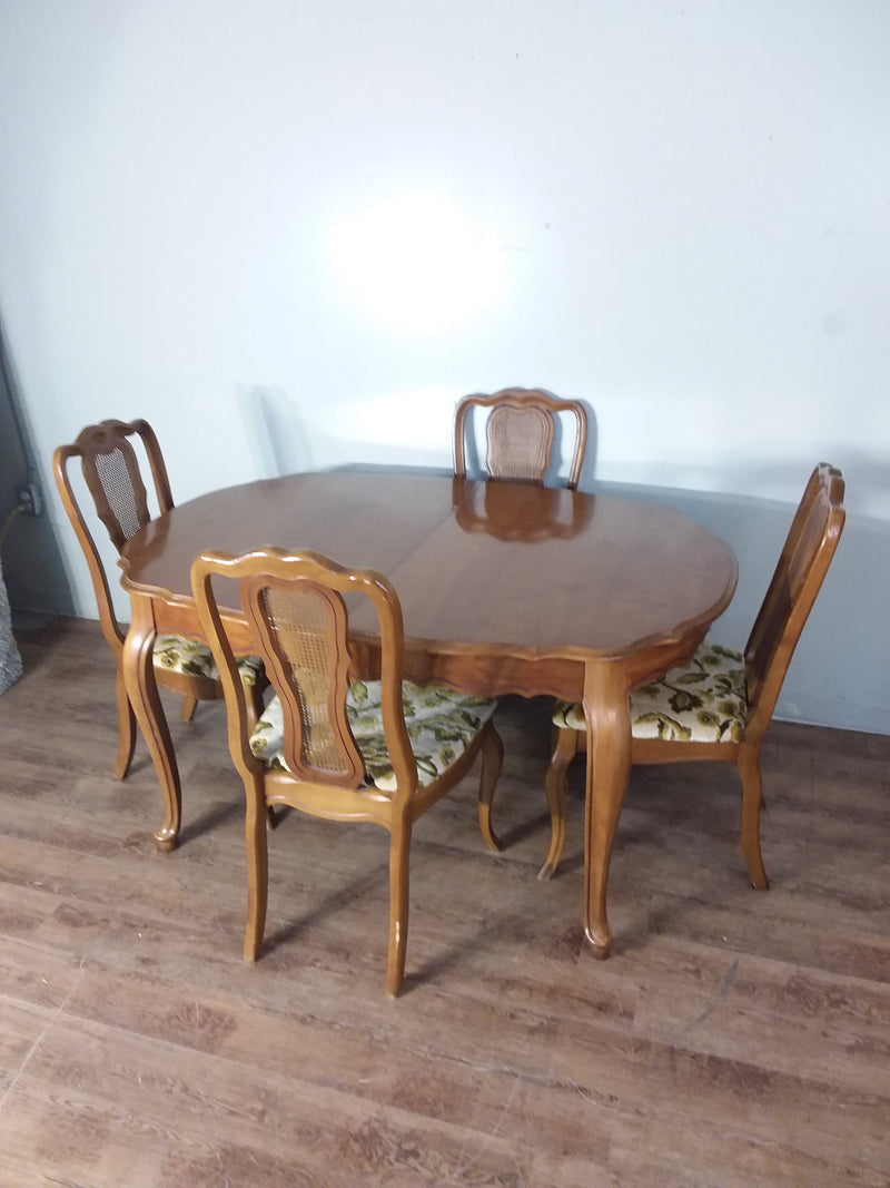 Maple Colored Dining Table & 4 Chairs