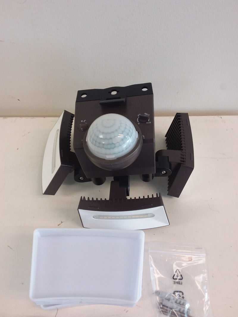 Defiant Motion Activated Security Light