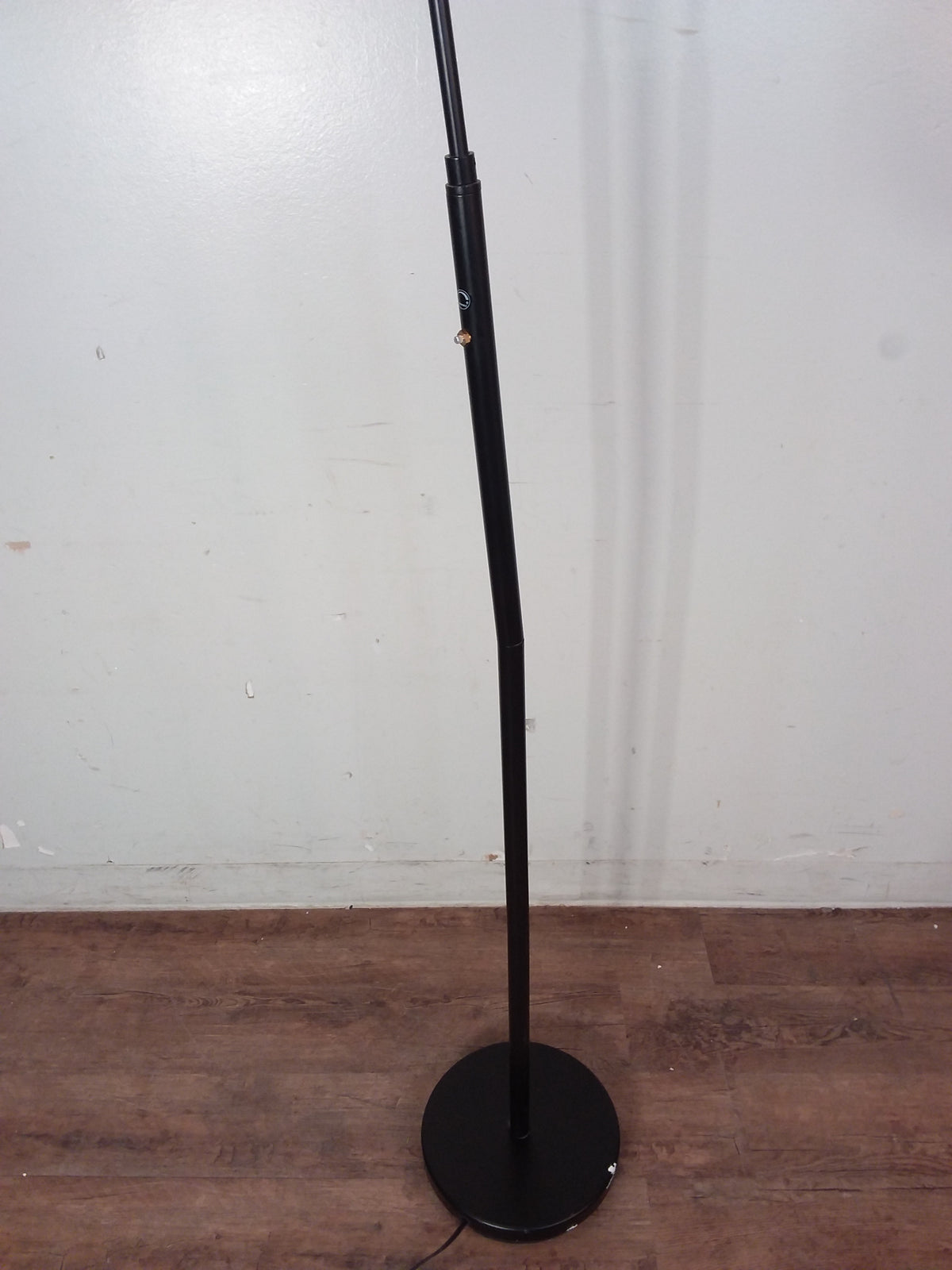 Dark Slender Floor Lamp