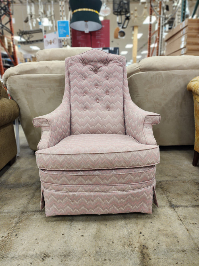 Button Tufted  Unique Style Chair