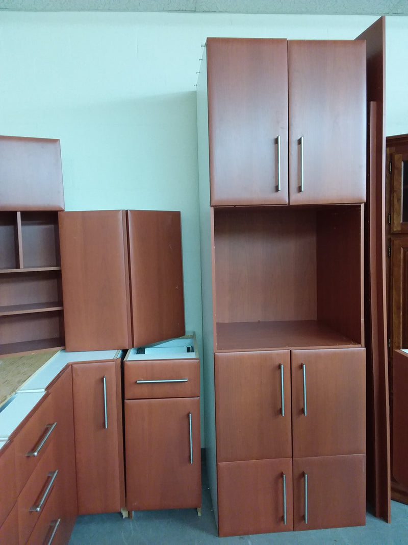 Maple Colored Kitchen With Pantry