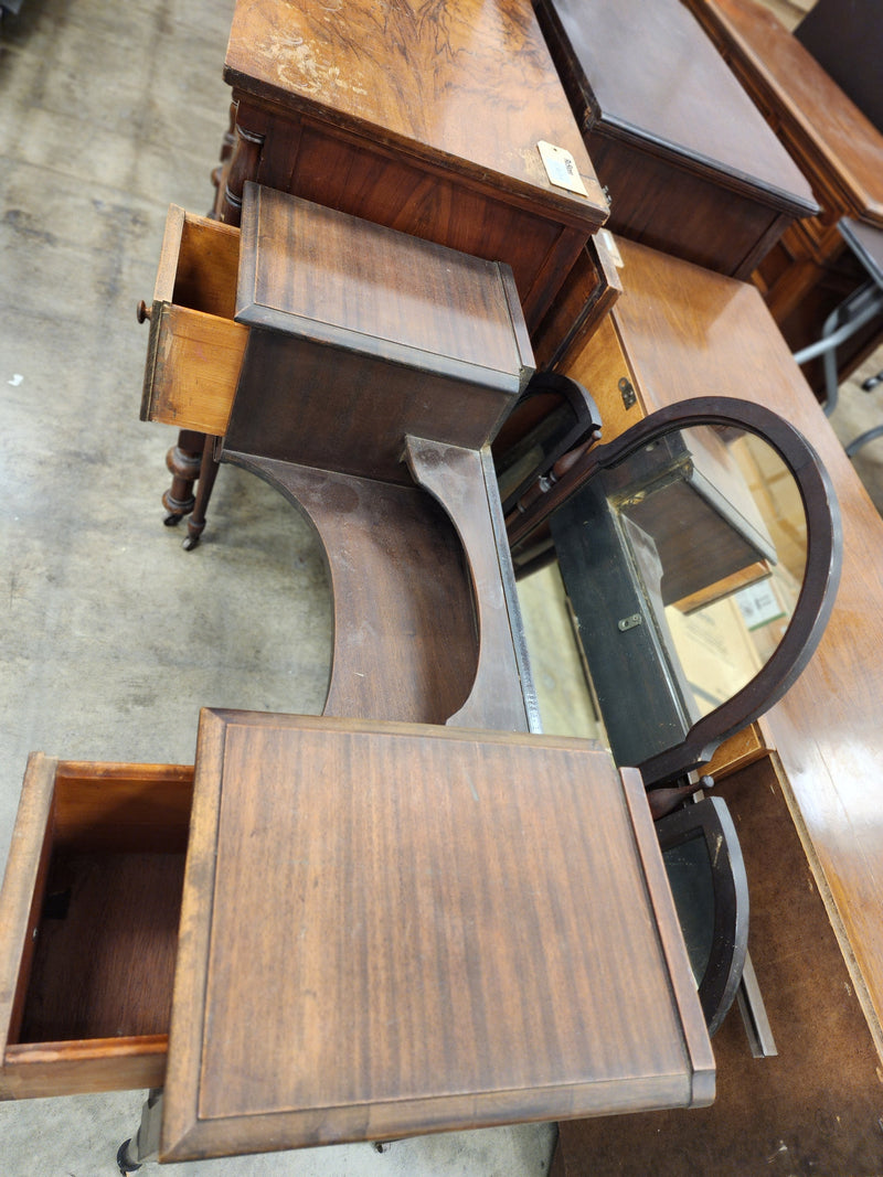 Antique Vanity With Mirror