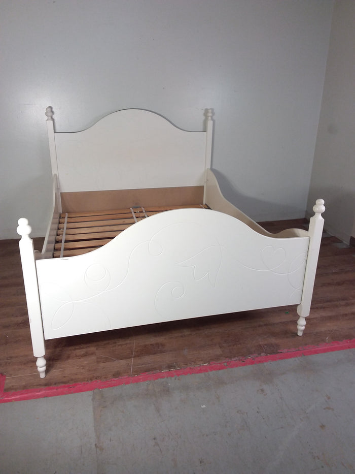 White Queen Size Bed