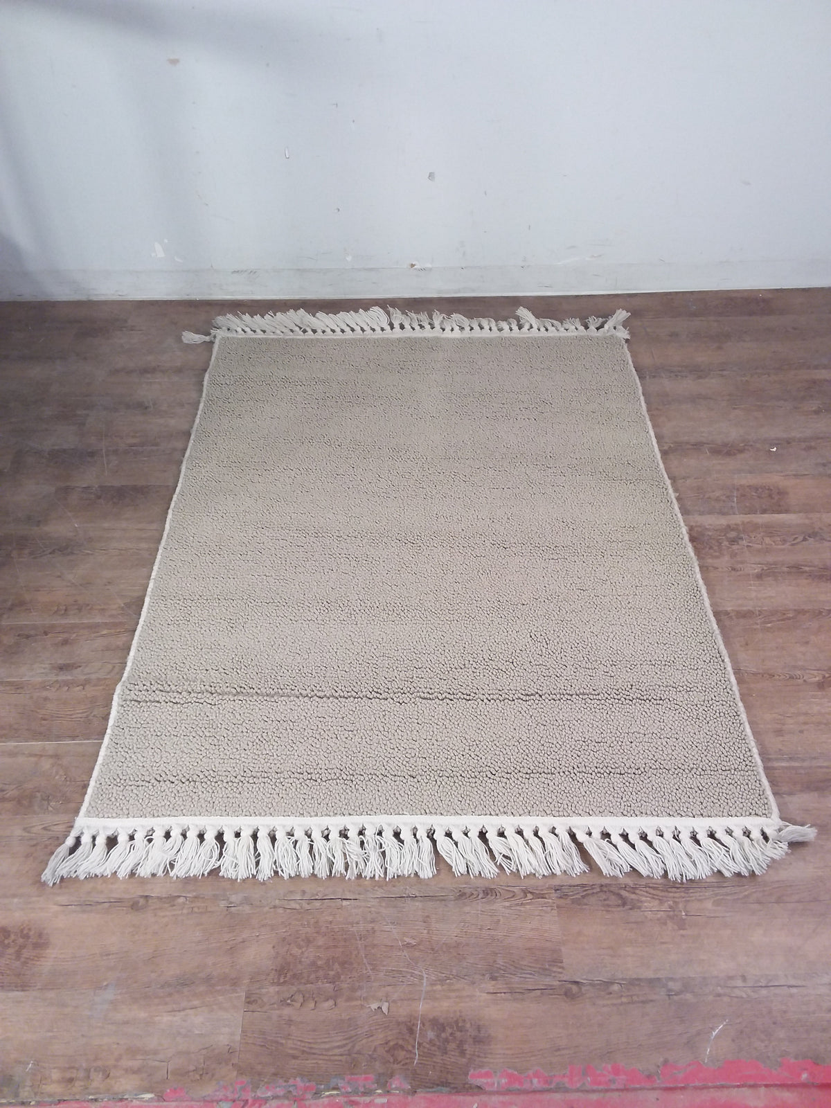 4 ft x 5 ft 3 in Brown Rug