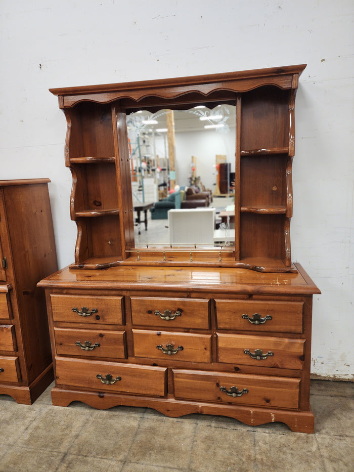 8 Drawer Wooden Dresser w/ Mirror