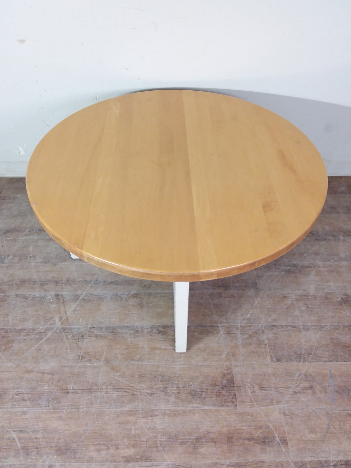 39 1/2" Round Coffee Table