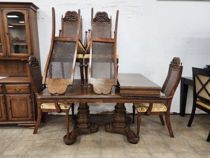 Dark Wooden Dining Set w/ 2 Leaves