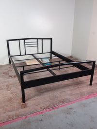 Black Metal Double Size Bed