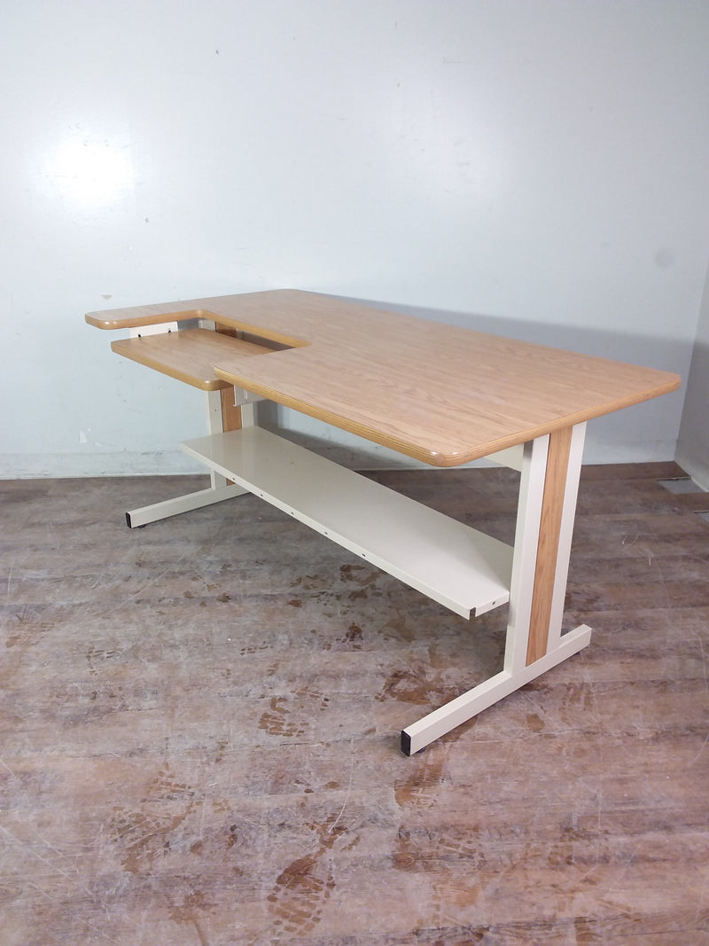 5 Ft. Wide Desk