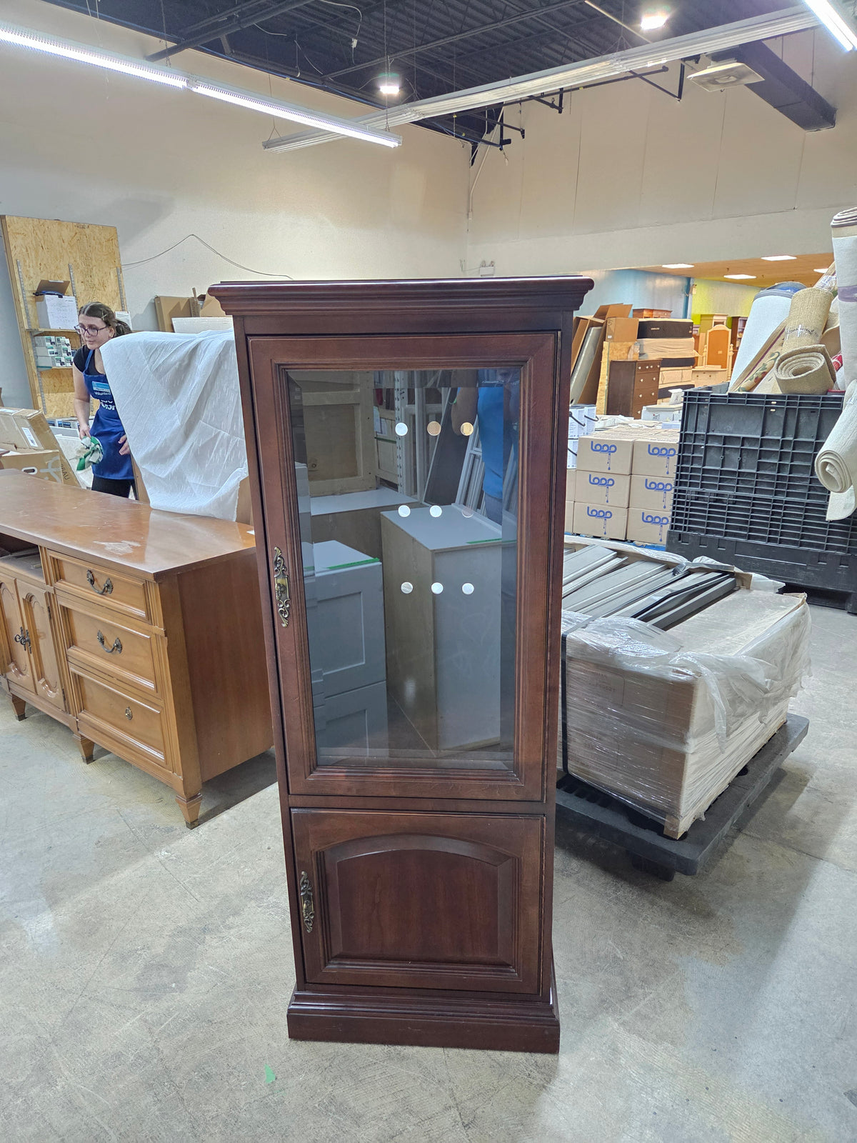 Classic Solid Wood Display Cabinet with Glass Door